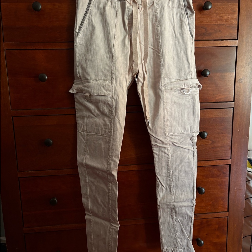 Women’s Cream Cargo Pants